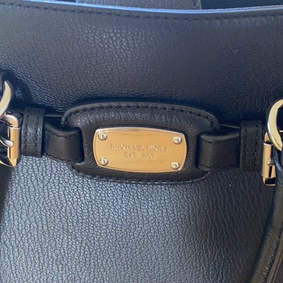 Michael Kors Hamilton Tote - Picture 2 of 4